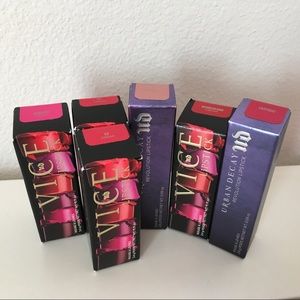 SOLD - Urban Decay Lipstick Bundle
